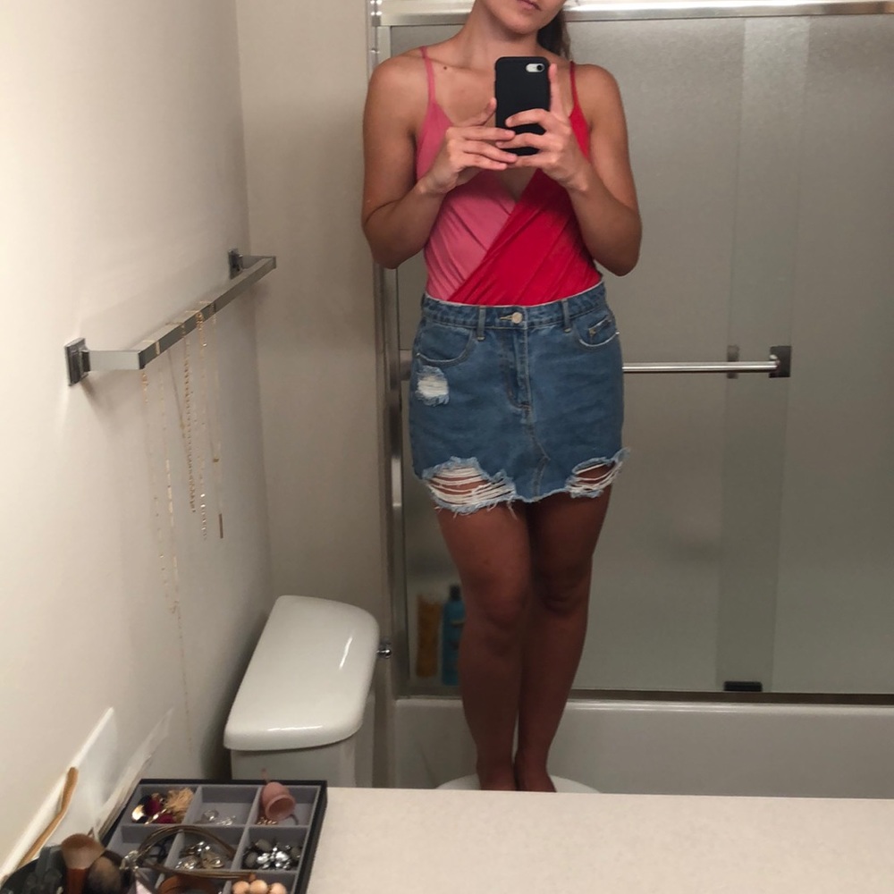 Petite misguided sz 4 distressed mini jean skirt - Picture 4 of 7